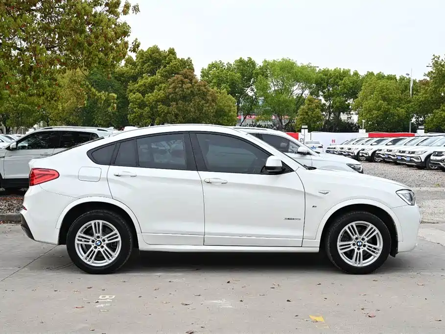 BMW X4 2017 — фото 8