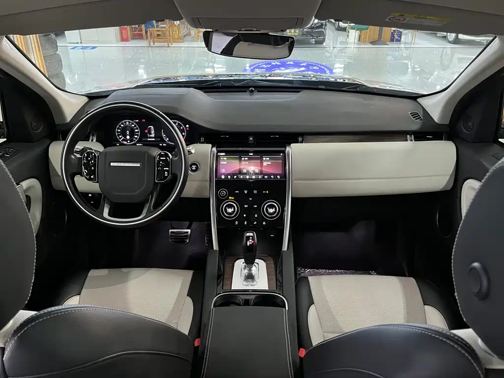 Land Rover Discovery Sport 2021 — фото 13