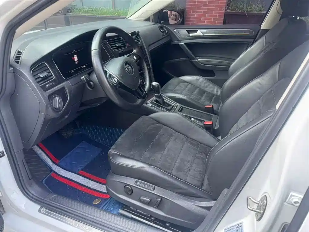 Volkswagen Golf 2020