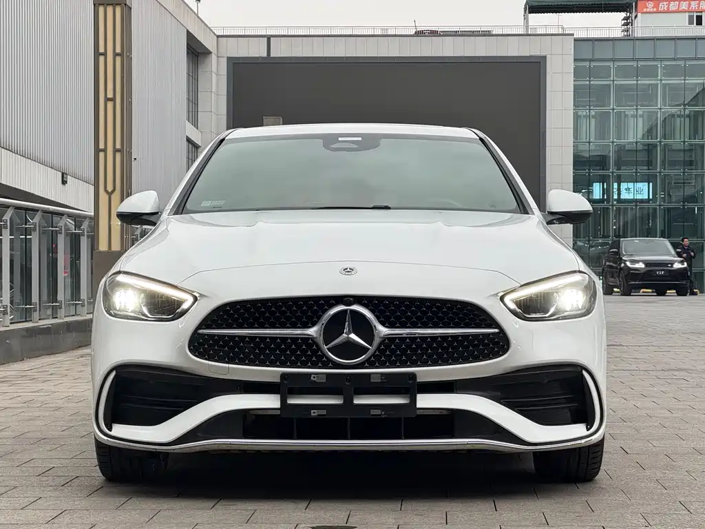 Mercedes-Benz C-Class 2023 — фото 3