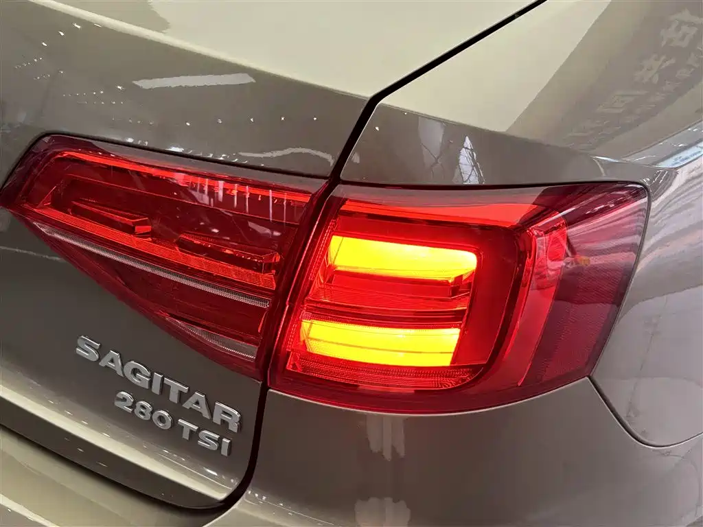 Volkswagen Sagitar 2019 — фото 12
