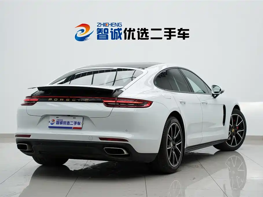 Porsche Panamera 2019 — фото 35