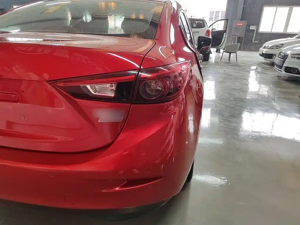 Mazda 3 Axela 2017 — фото 8