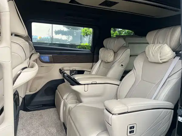 Toyota Vellfire 2024