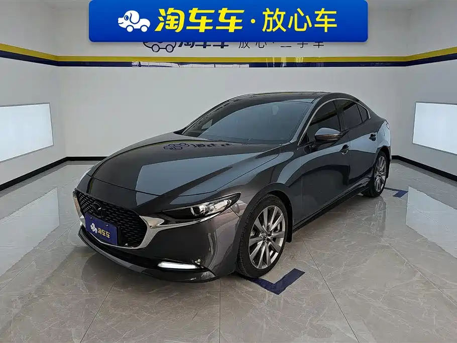 Mazda 3 Axela 2022