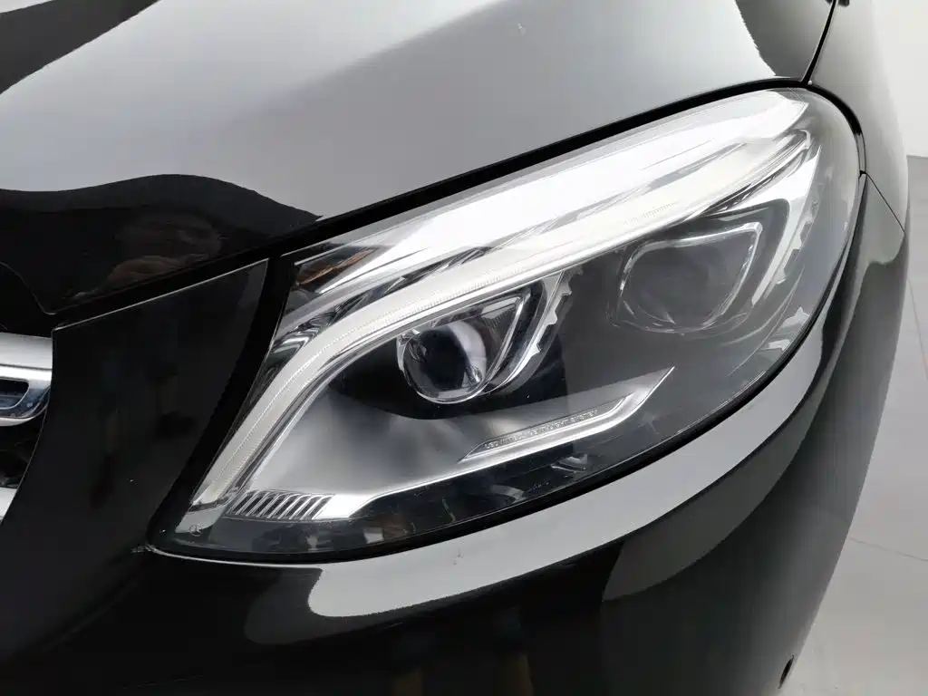 Mercedes-Benz GLE 2016
