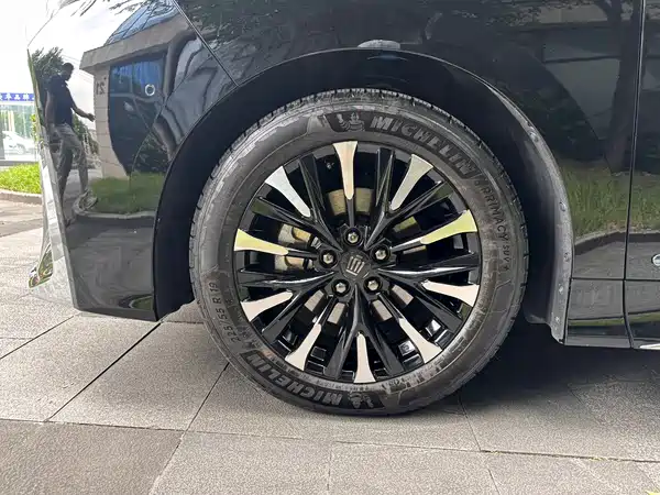 Toyota Wilfa 2024
