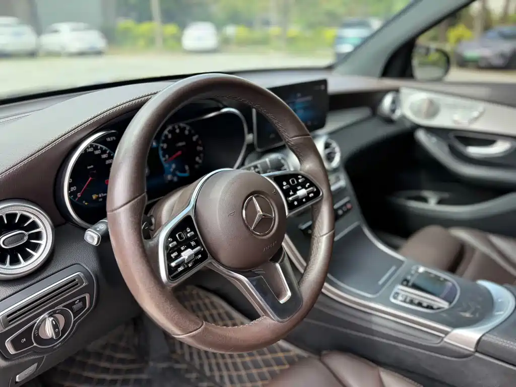 Mercedes-Benz GLC 2021
