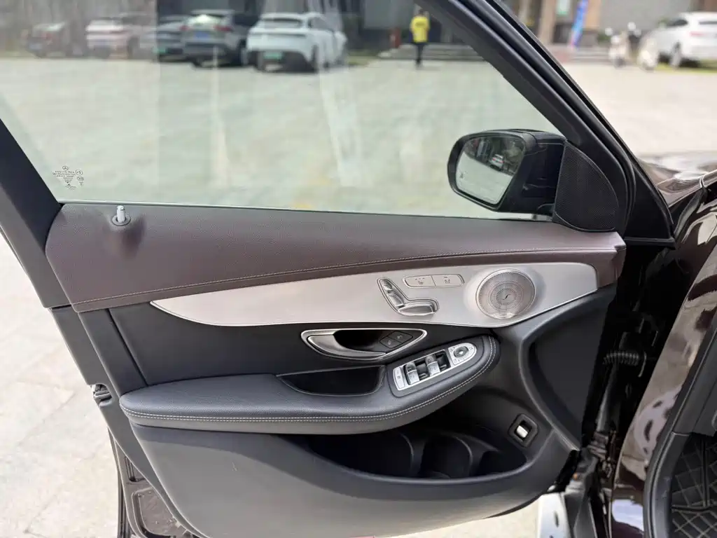 Mercedes-Benz GLC 2021