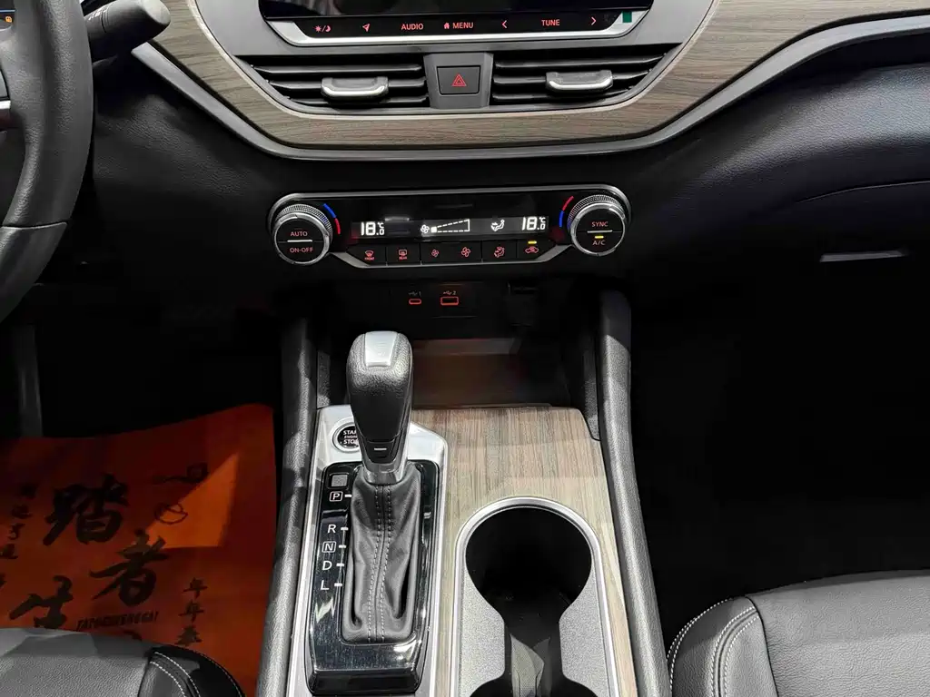 Nissan Teana 2022 — фото 12