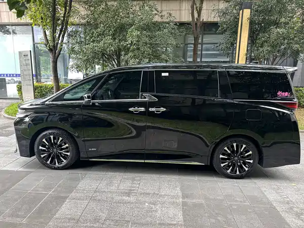 Toyota Wilfa 2024
