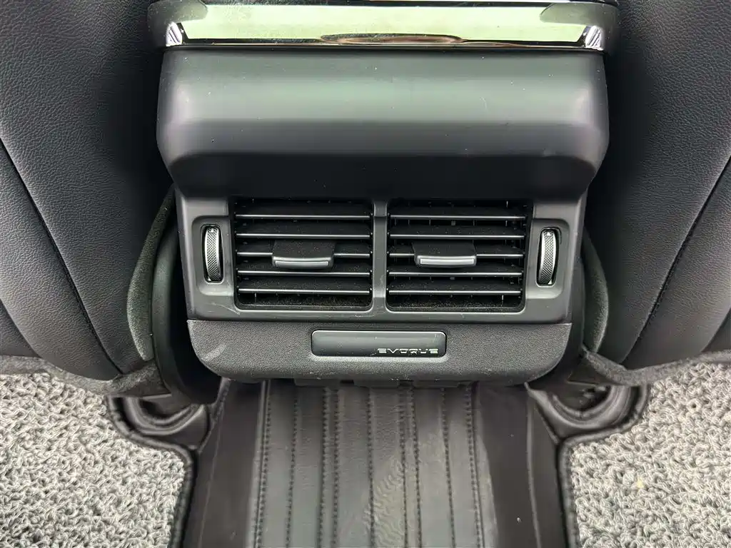 Land Rover Evoque 2021 — фото 13
