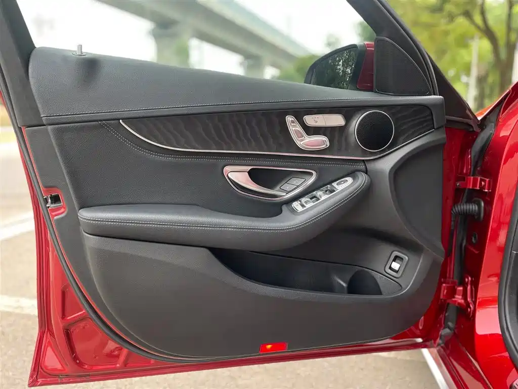 Mercedes-Benz C-Class 2017 — фото 16