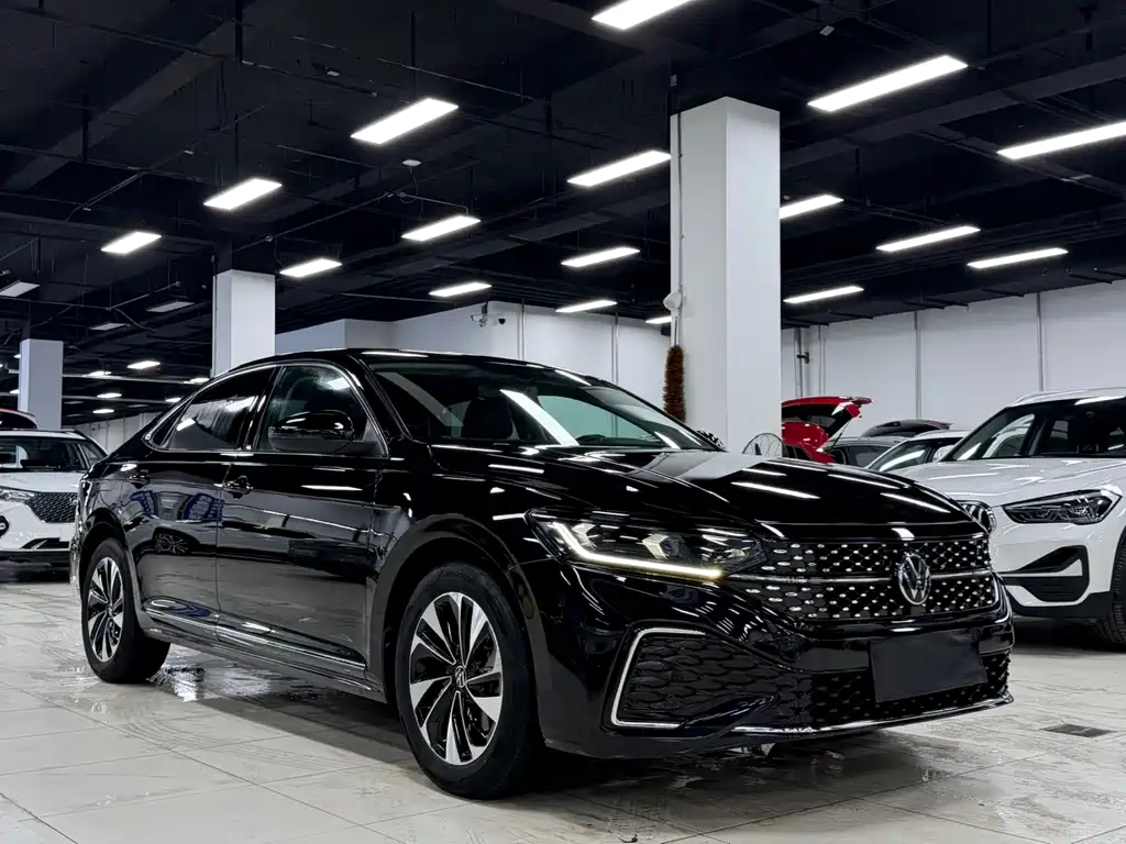 Volkswagen Passat 2022