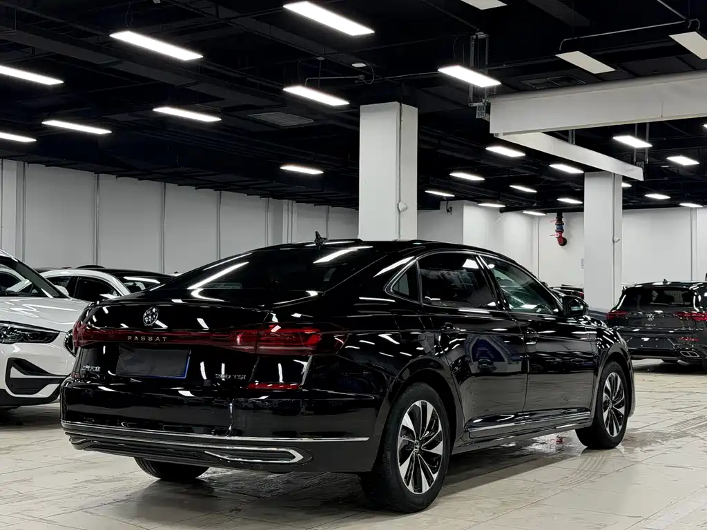 Volkswagen Passat 2022