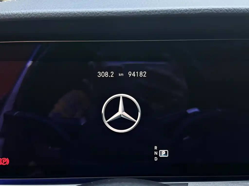 Mercedes-Benz E-Class 2023 — фото 14