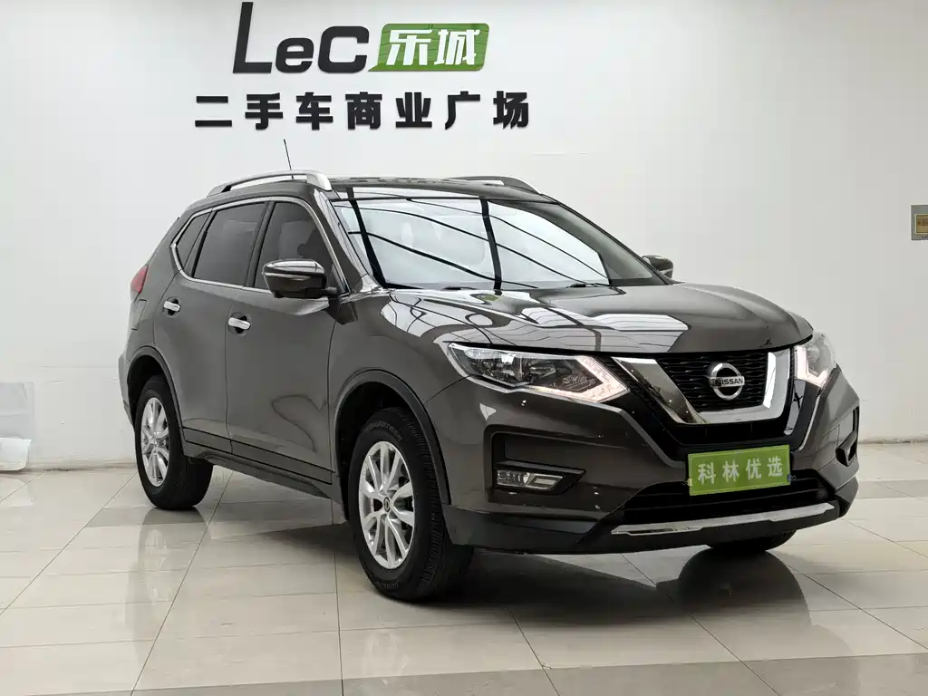 Nissan X-Trail 2018 — фото 2