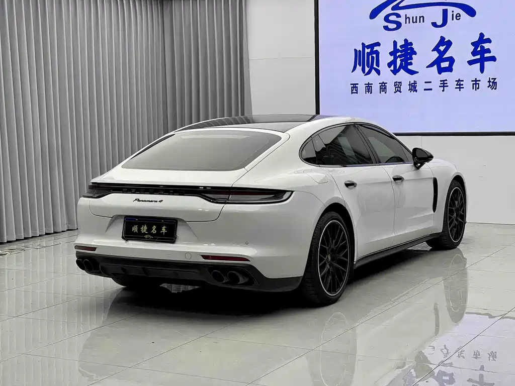 Porsche Panamera 2023 — фото 15