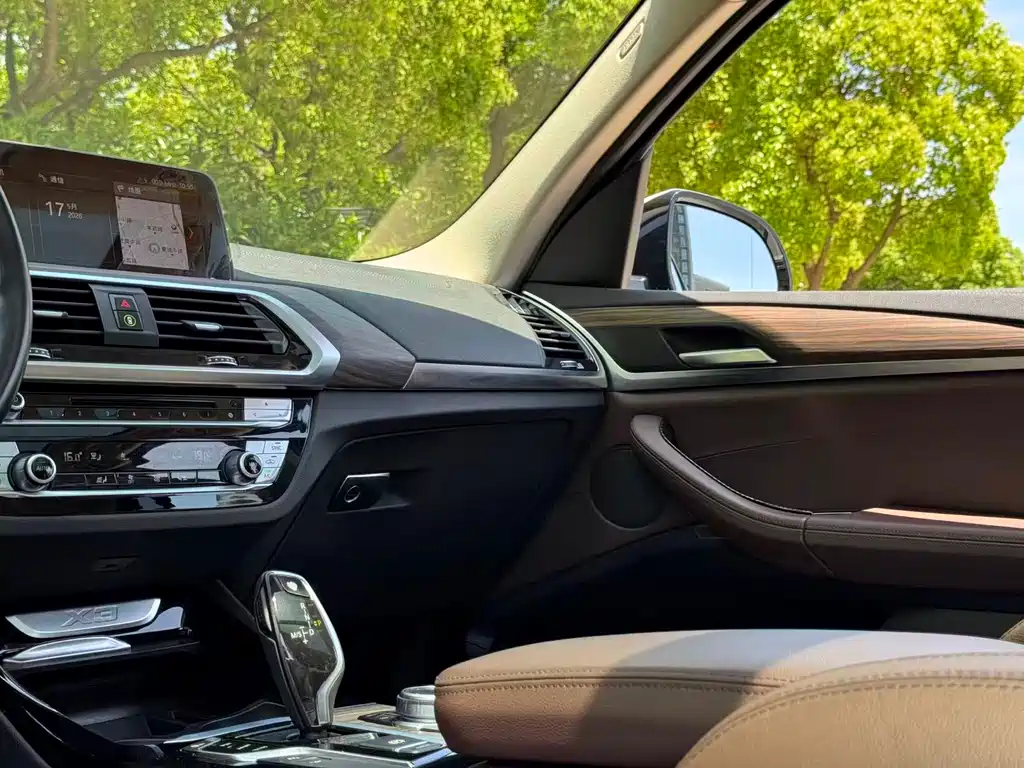 BMW X3 2019 — фото 17
