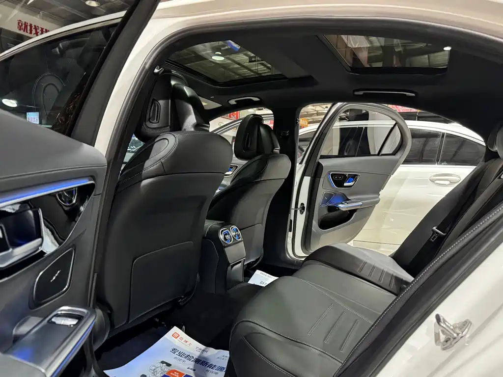 Mercedes-Benz C-Class 2022 — фото 14