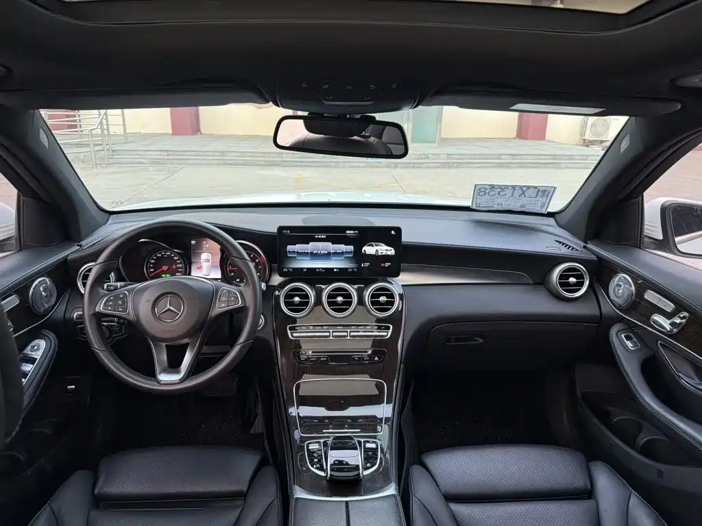 Mercedes-Benz GLC 2016