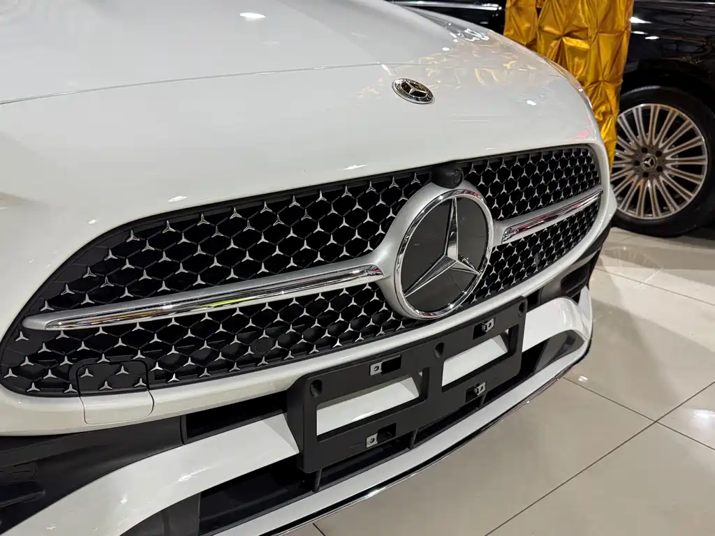 Mercedes-Benz C-Class 2022 — фото 4