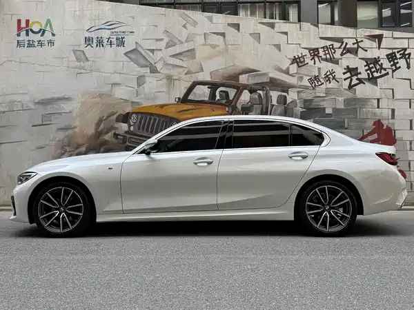 BMW 3 Series 2022