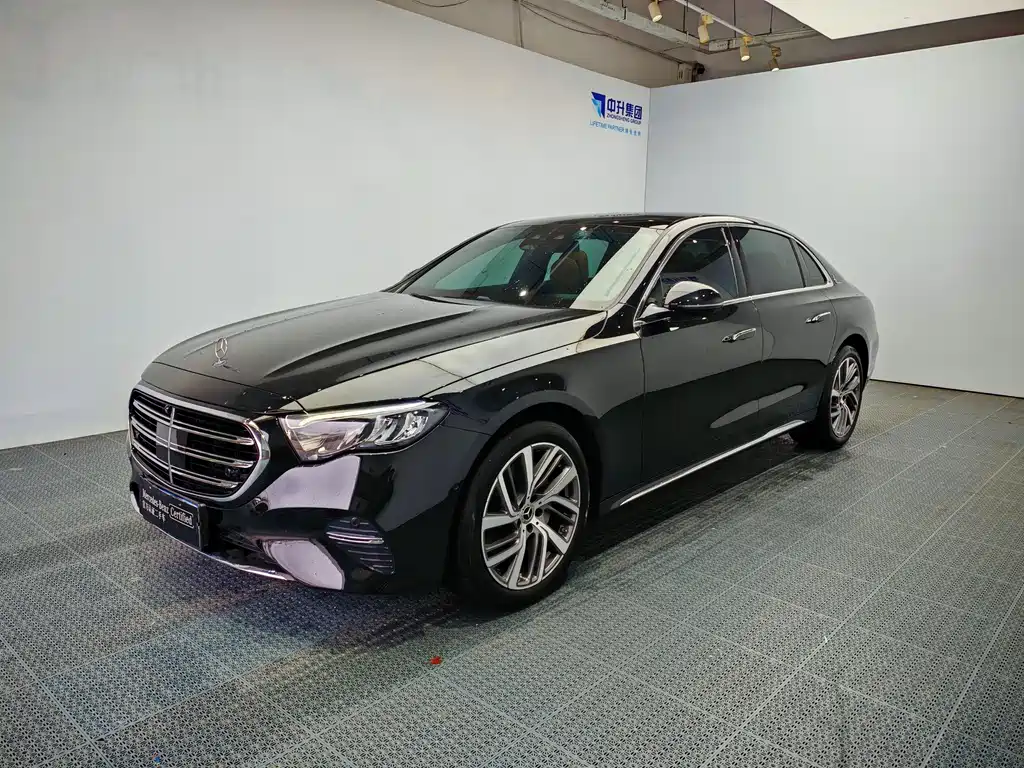 Mercedes-Benz E-Class 2025