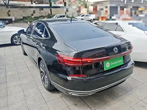 Volkswagen Passat 2022