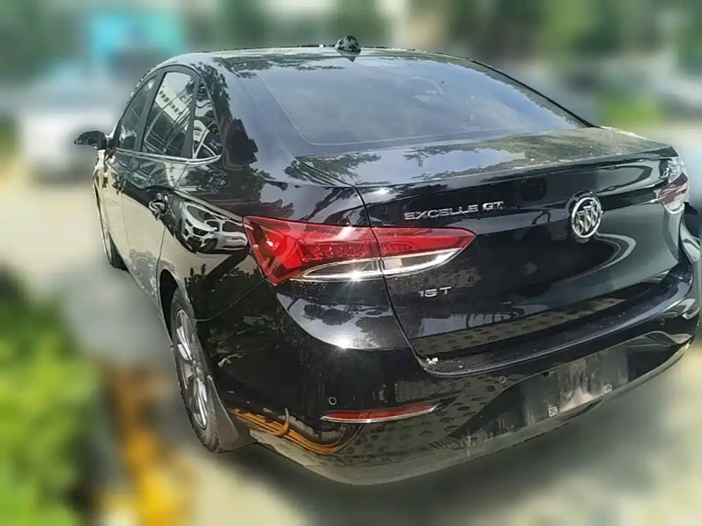 Buick Excelle 2017 — фото 9