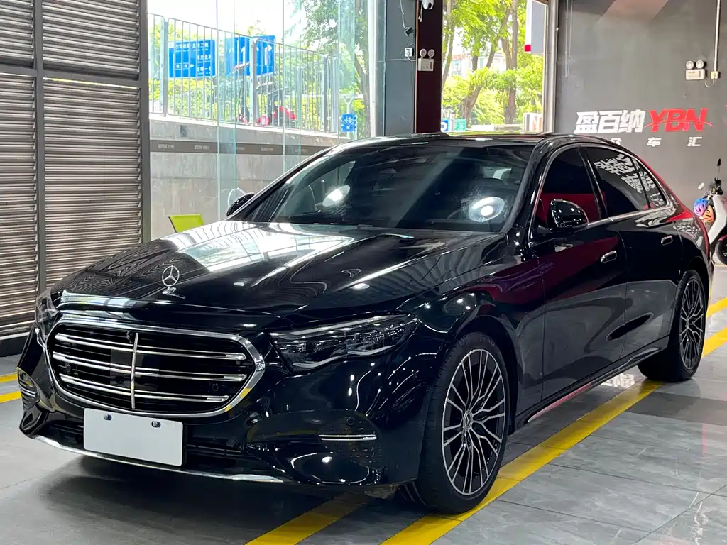 Mercedes-Benz E-Class 2024
