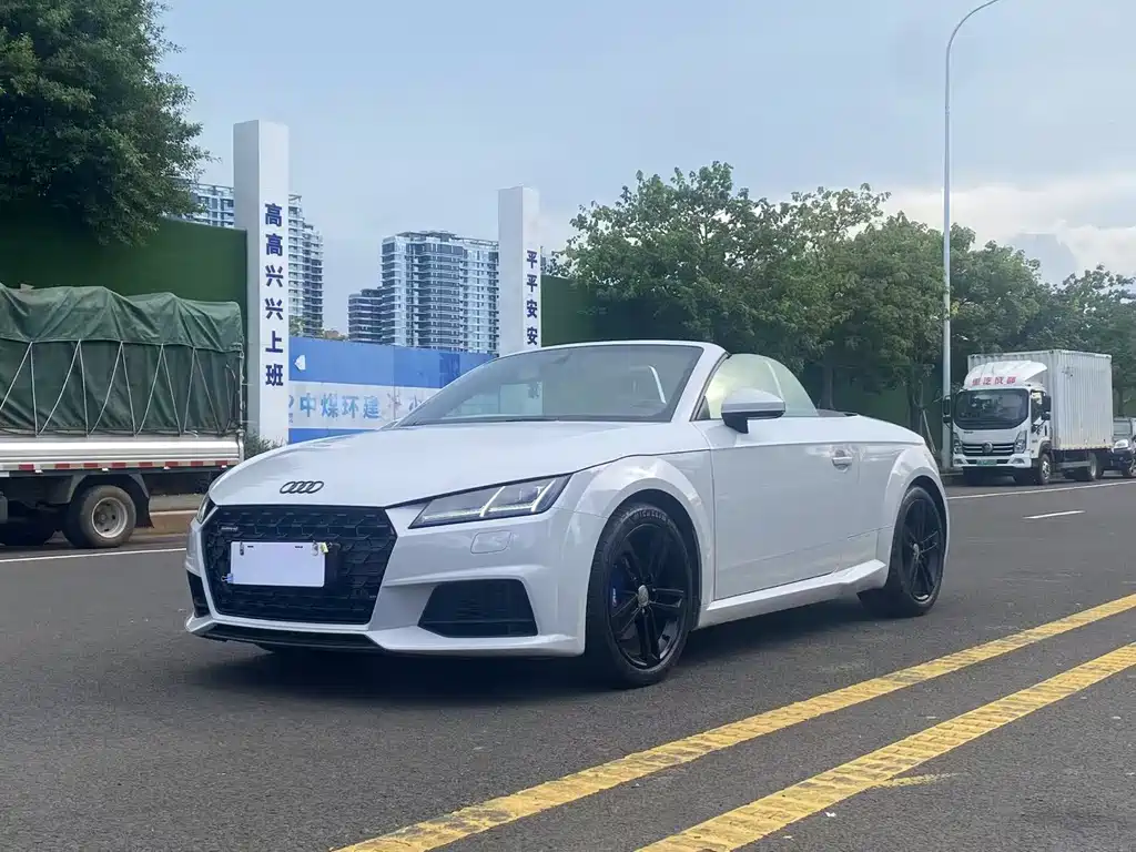 Audi TT 2017 — фото 1
