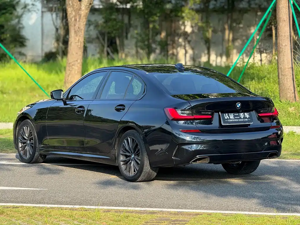 BMW 3 Series 2021