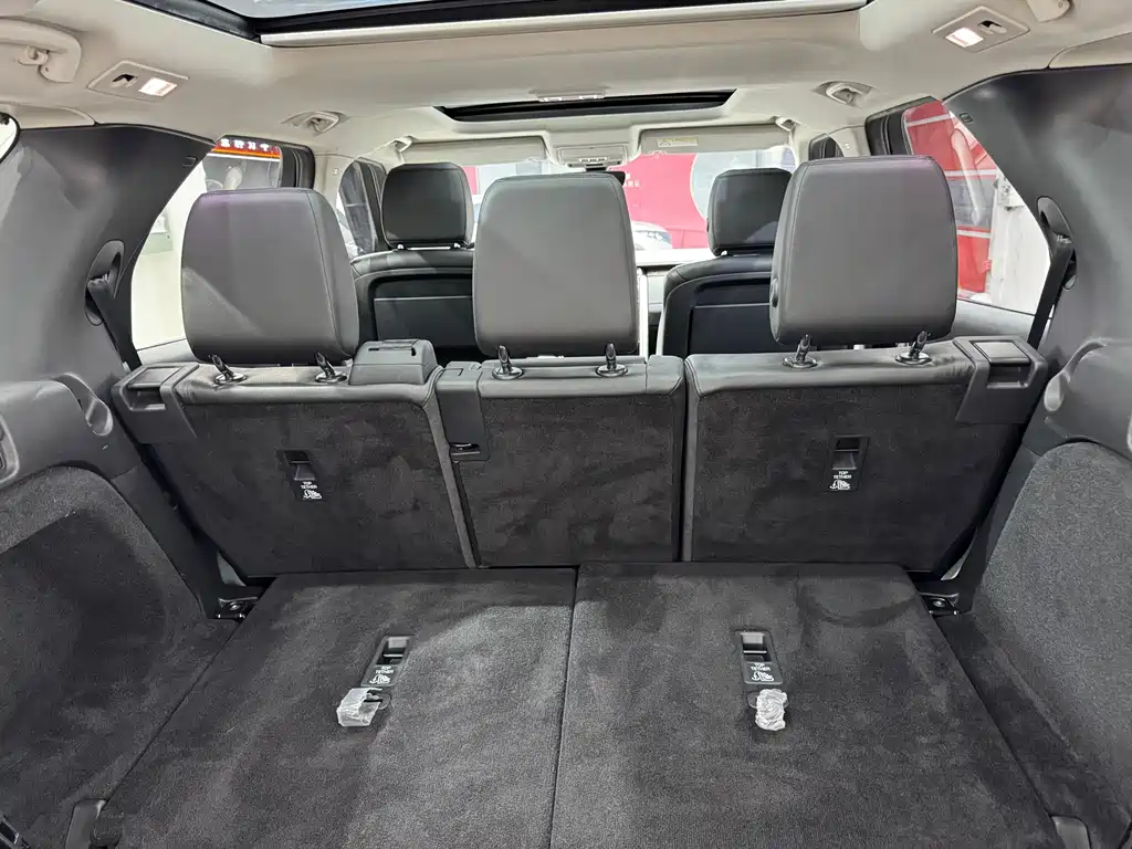 Land Rover Discovery 2019 — фото 16