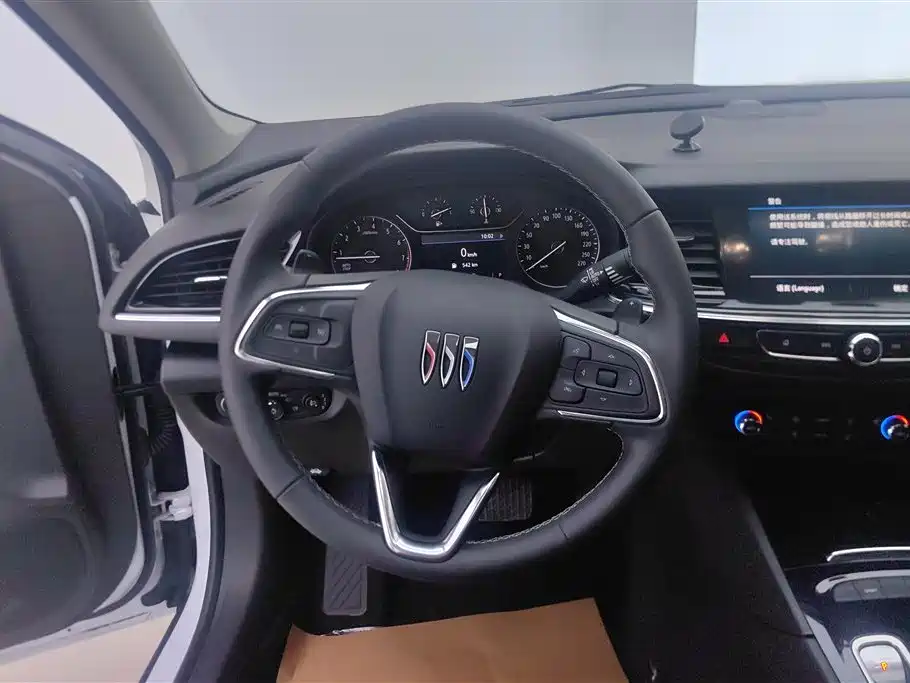 Buick Regal 2025 — фото 15