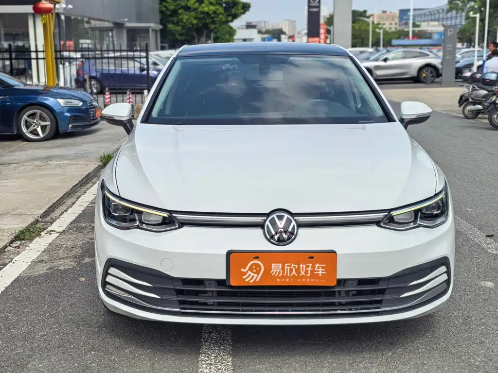 Volkswagen Golf 2021