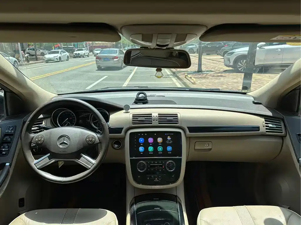 Mercedes-Benz R-Class 2015 — фото 11