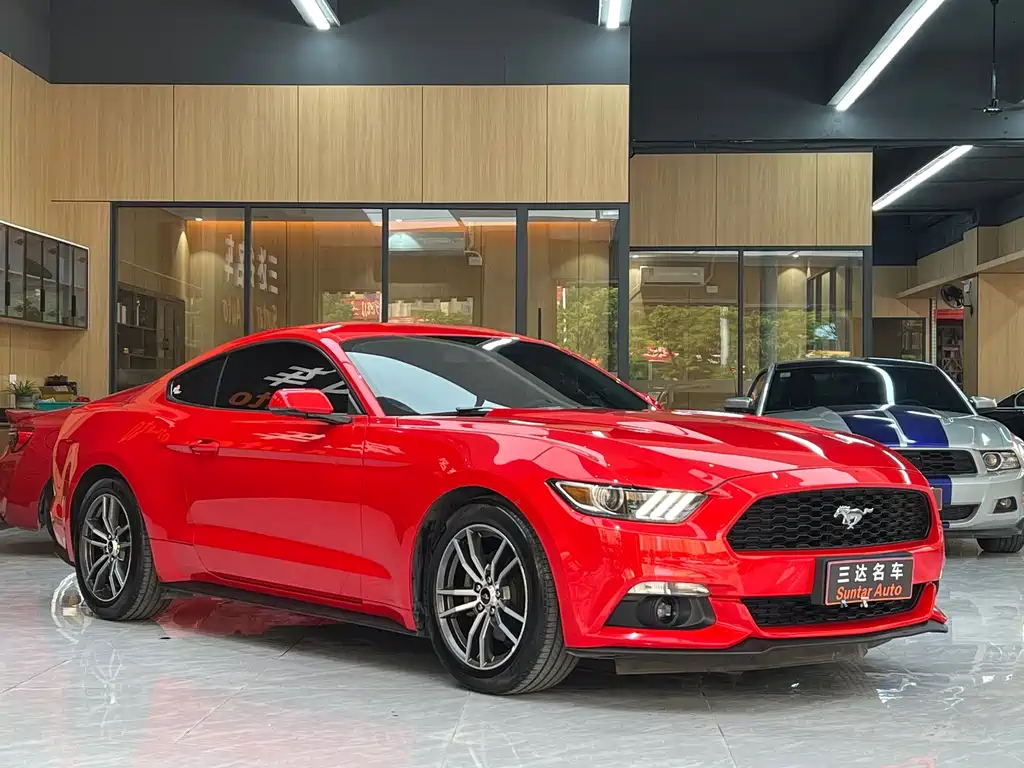 Ford Mustang 2017 — фото 3