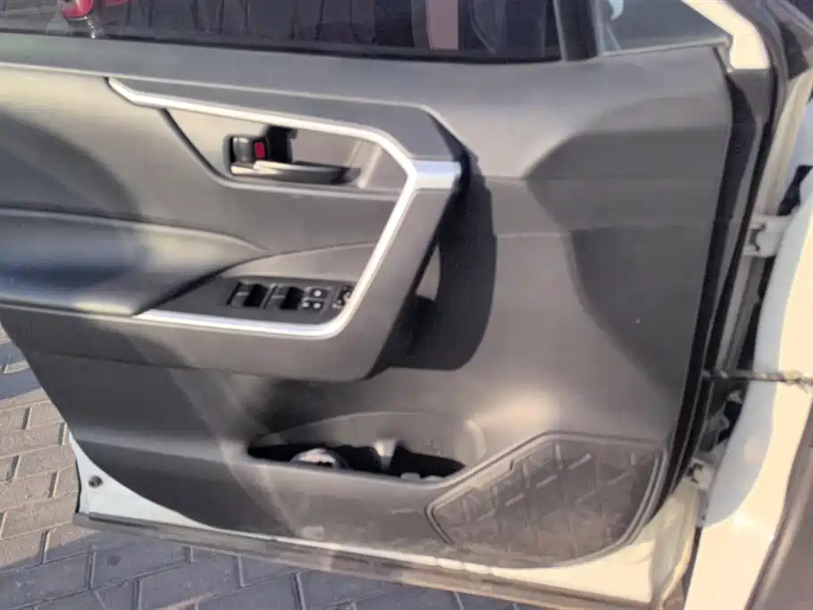 Toyota RAV4 2023