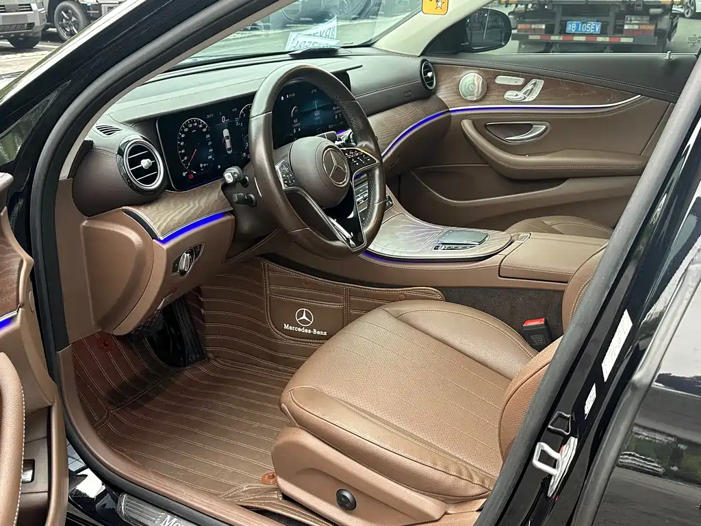 Mercedes-Benz E-Class 2022