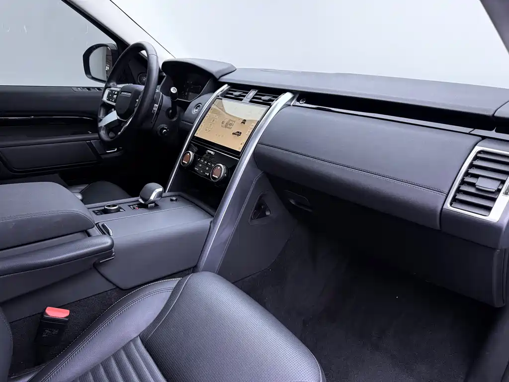 Land Rover Discovery 2024 — фото 14