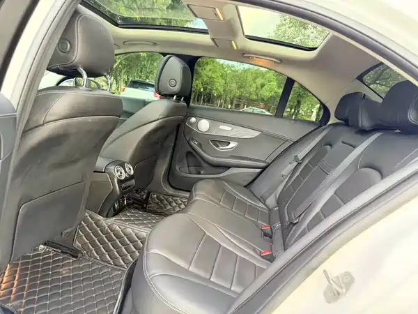 Mercedes-Benz C-Class 2021