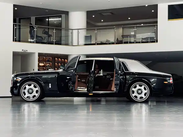 Rolls-Royce Phantom 2014