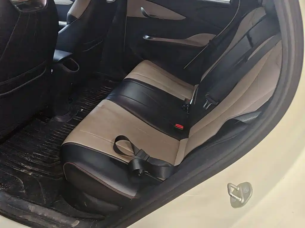 BYD Dolphin 2023 — фото 17