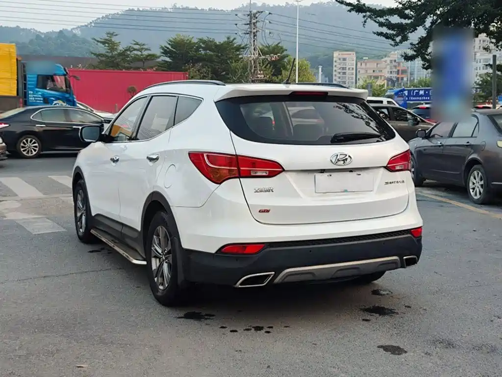 Hyundai Santa Fe 2015 — фото 25