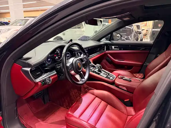 Porsche Panamera 2019