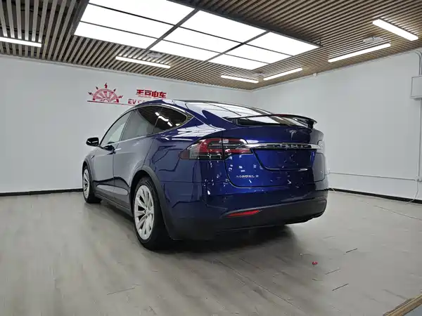 Tesla Model X 2017