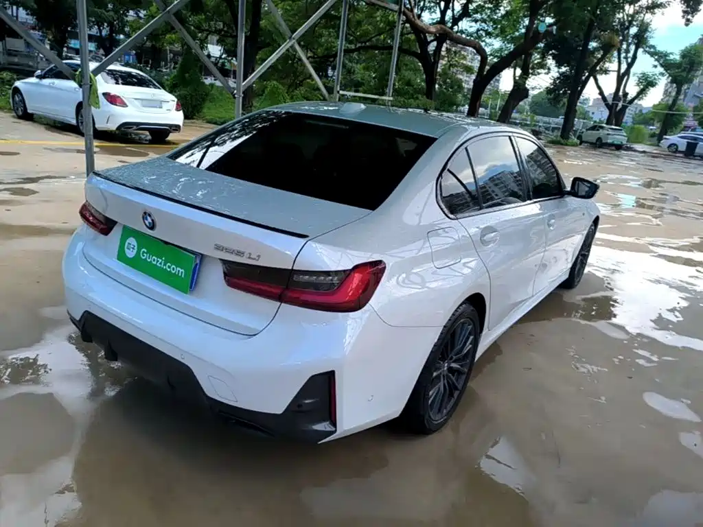 BMW 3 Series 2024