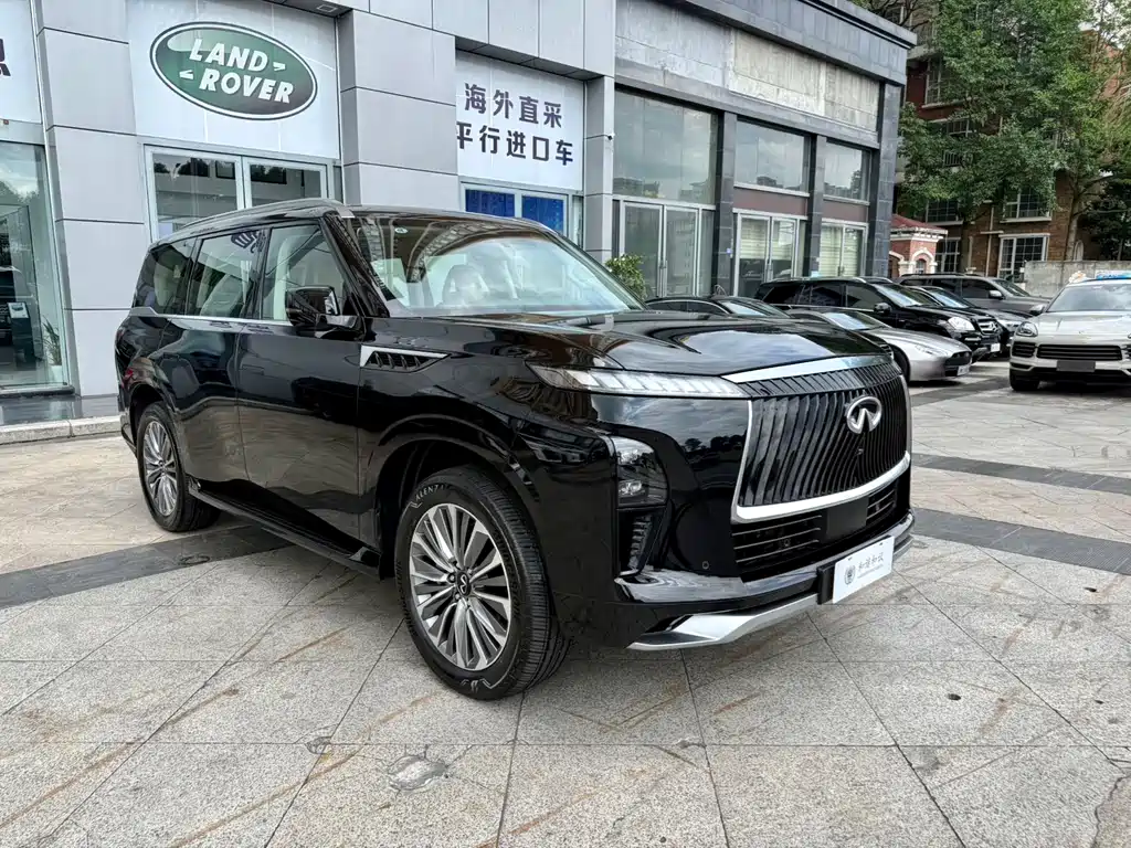 Infiniti QX80