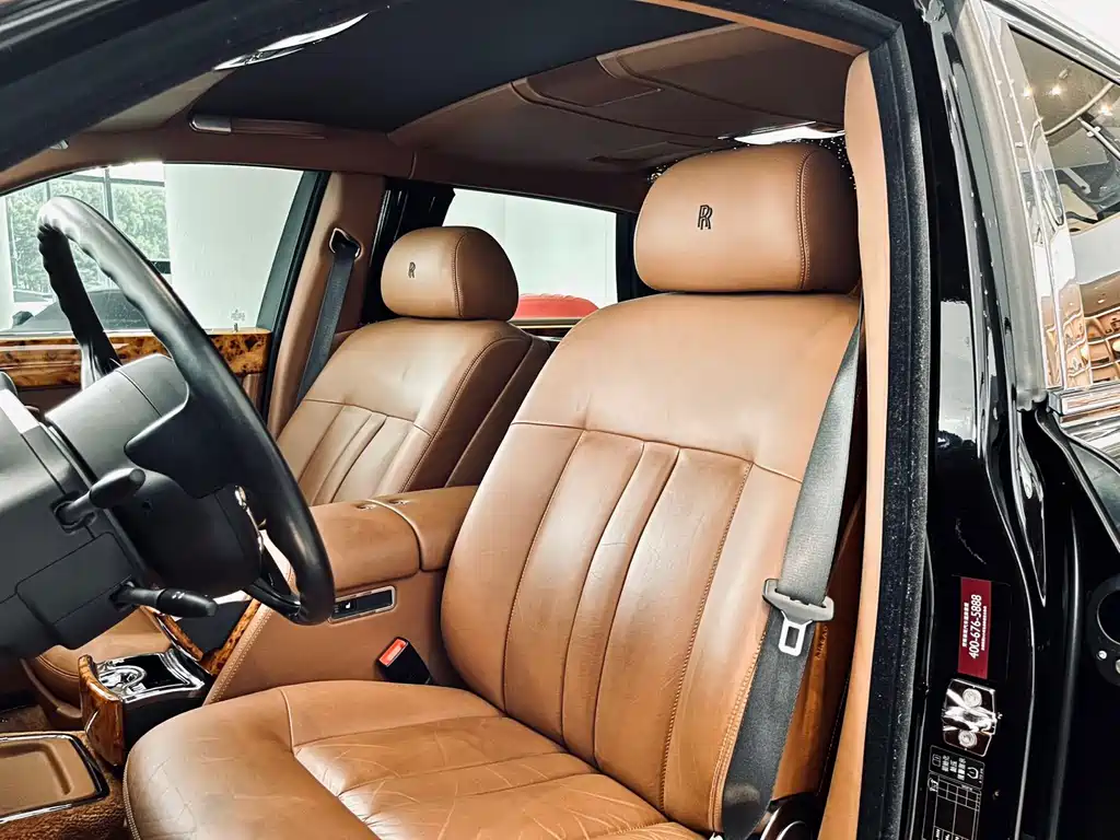 Rolls-Royce Phantom 2014 — фото 12